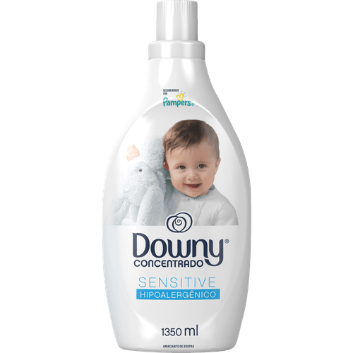 Amaciante-de-Roupa-Concentrado-Notas-de-Pessego-Baunilha-e-Florais-Downy-Sensitive-Frasco-135l